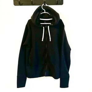 Nike Woman's Dri Fit  Black Zip-Up Super Soft Cropped Hoodie..S